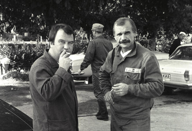 Volodymyr Repik, à droite, et Valery Zufarov, à Tchernobyl, en 1986.