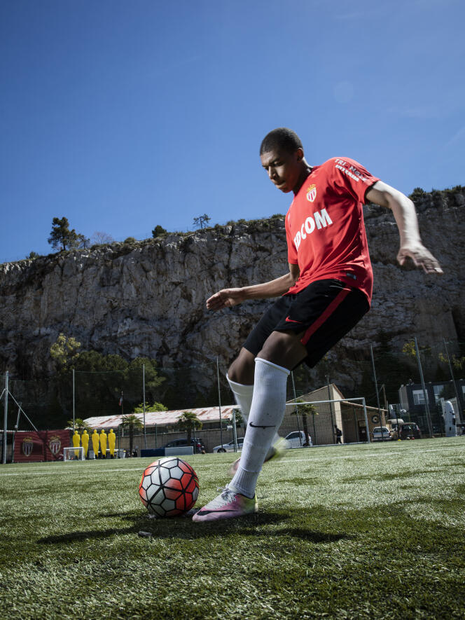 Kylian Mbappé au centre d'entrainement de l'AS Monaco à La Turbie.