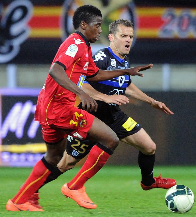 Le Cameroun sous le choc après la mort du footballeur ...