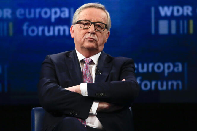 Jean-Claude Junker, le président de la Commission européenne, sur un plateau de la chaîne allemande WDR, le 12 mai 2016.