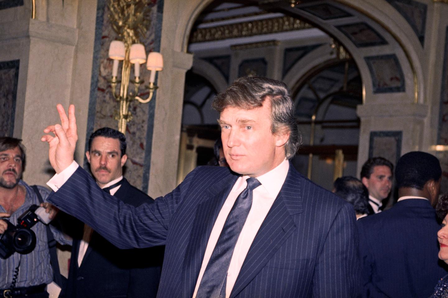 DONALD TRUMP HOSPITALIS SON PORTE PAROLE SORT DU SILENCE APR S visual data 5