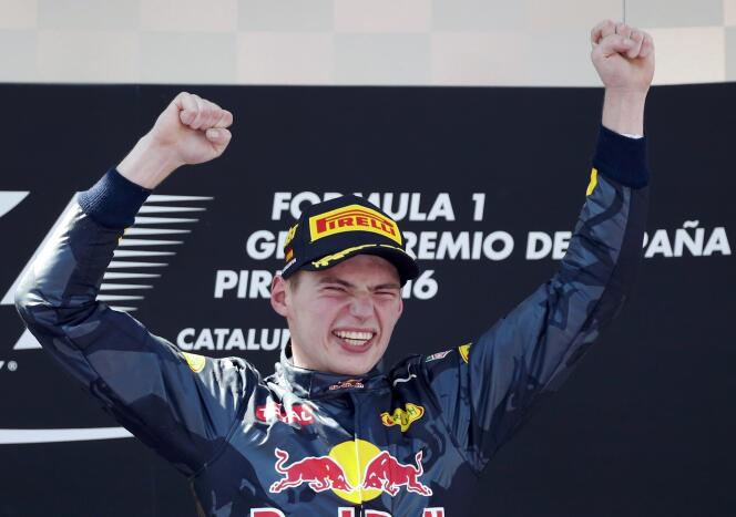 Max Verstappen remporte son premier Grand Prix le 15 mai sur le circuit de Catalogne (Espagne).