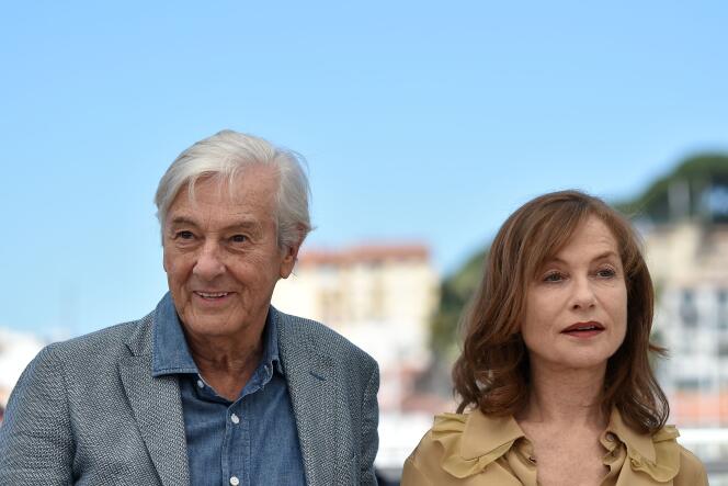 Le réalisateur Paul Verhoeven et l’actrice Isabelle Huppert lors de la présentation du film « Elle » au 69e Festival de Cannes, le 21 mai 2016.