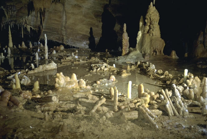 Salle de la grotte de Bruniquel, Tarn-et-Garonne en 1992/93.