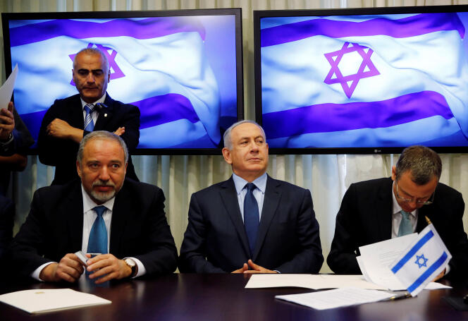 Avigdor Lieberman et Benyamin Nétanyahou, le 25 mai à Jérusalem.
