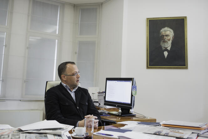 Le ministre de la culture croate, Zlatko Hasanbegovic, le 16 mai dans son bureau à Zagreb.