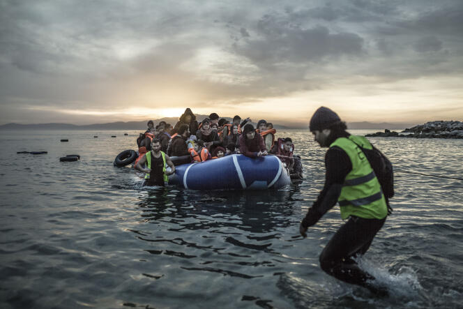 Bateaux de réfugiés tentant de gagner lîle de Lesbos, en Grèce, en février.