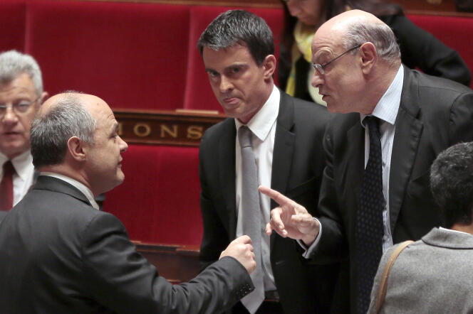Bruno Le Roux, Manuel Valls et Jean-Marie Le Guen, le 16 avril au Palais Bourbon.