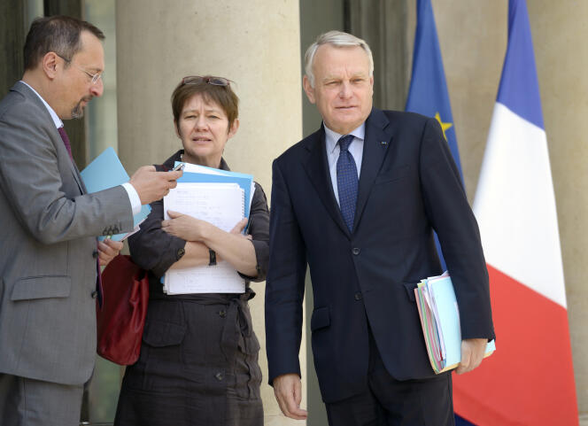 Odile Renaud-Basso, au côté du premier ministre Jean-Marc Ayrault, au palais de l’Elysée, le 26 juin 2013.