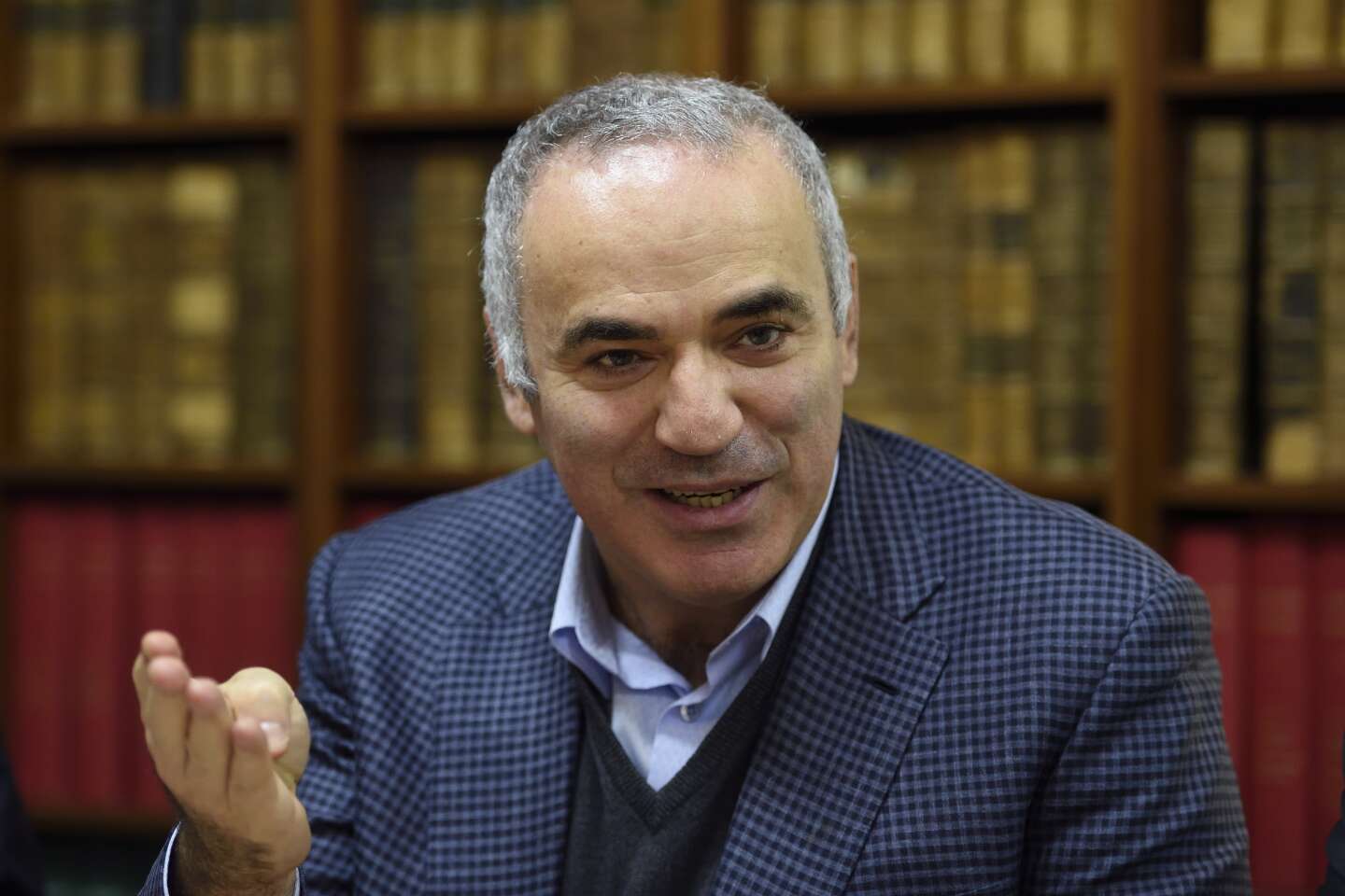 Garry Kasparov reprend son coup contre Judit ! - Actualités