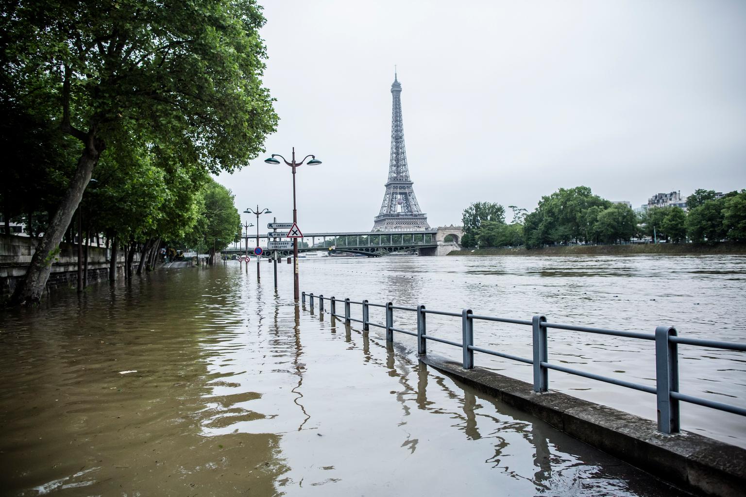 Inondations la Seine atteindra son plus haut niveau dans la nuit