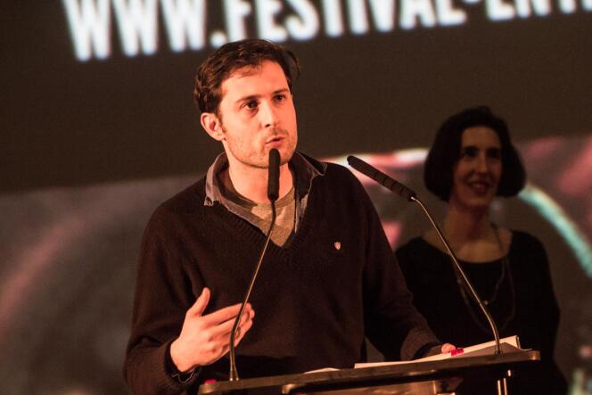Le cinéaste Arthur Harari, lauréat du Grand Prix du court-métrage pour « Peine perdue », lors du Festival international du film de Belfort, Entrevues, en 2013.