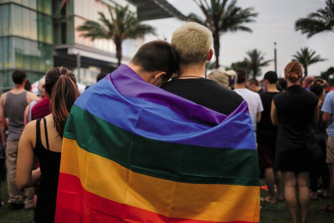 Le 13 juin, à Orlando (Floride), durant un hommage aux victimes de l’attentat perpétré la veille dans le club gay le Pulse.