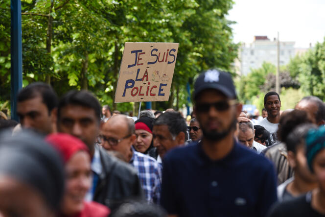 Dans la marche à l’appel du collectif des mosquées des environs de Mantes-la-Jolie, dimanche 19 juin.