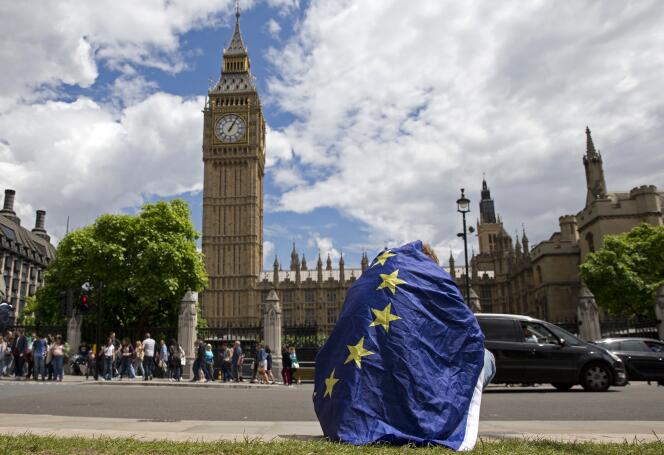 Un manifestant pro européen après les resultats du référendum à Londres le 25 juin 2016.