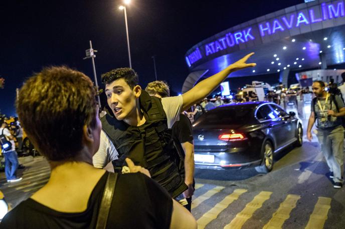 Apres Istanbul Les Chefs De Gouvernement En Appellent A L Unite Contre Le Terrorisme