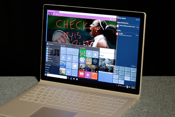 Un ordinateur Surface sous Windows 10.