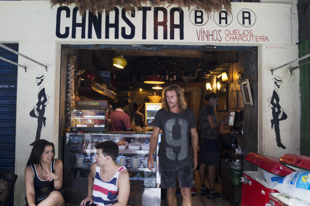 Le Canastra Bar.