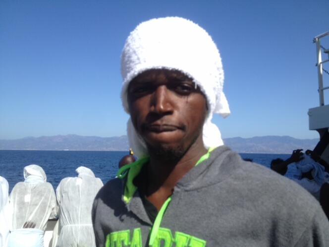 Alladi Fathi, 20 ans, Gambien en route vers l'Europe malgré lui.