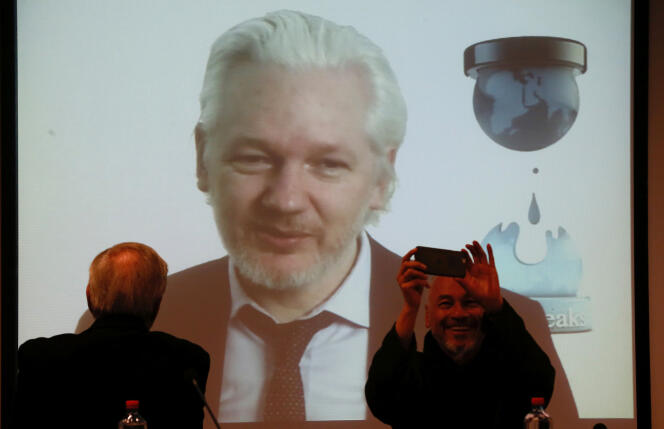 Julian Assange, lors d’une visioconférence en juillet 2016.