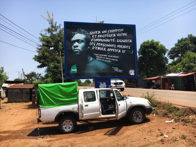Affiche sensibilisation contre le virus Ebola à Dubréka, ville de Guinée.