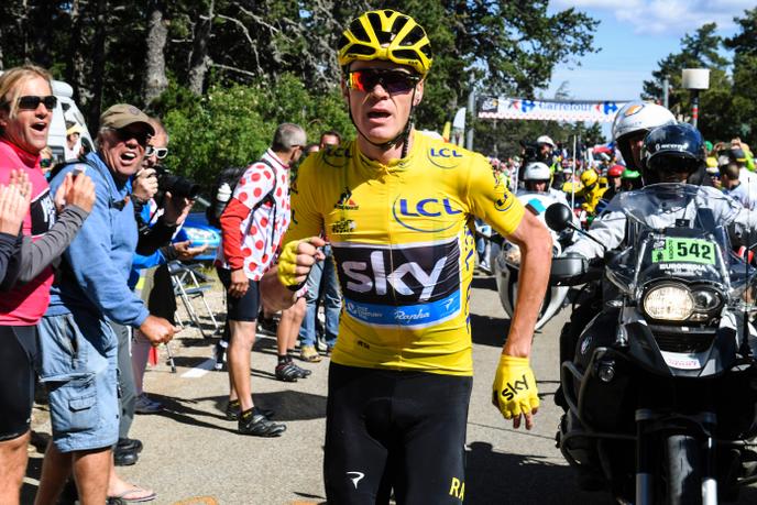 En 2016, Christopher Froome avait du faire une partie de l’ascension du Mont Ventoux à pied.