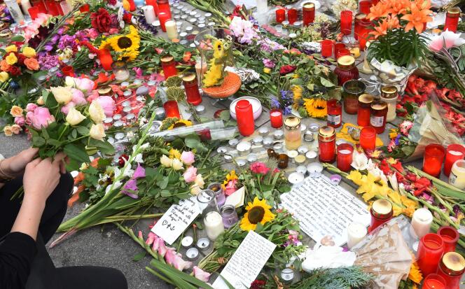 Un mémorial près du centre commercial de Munich où a eu lieu l’une des attaques  qui ont frappé l’Allemagne au mois de juillet.