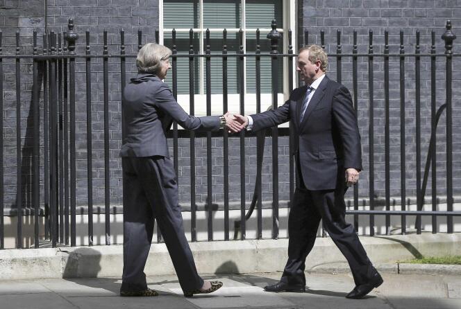 Theresa May et le premier ministre irlandais, Enda Kenny, au 10 Downing Street, le 26 juillet 2016.