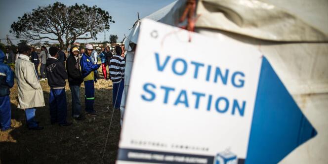 Des votants à Umlazi, dans le sud-ouest de Durban.