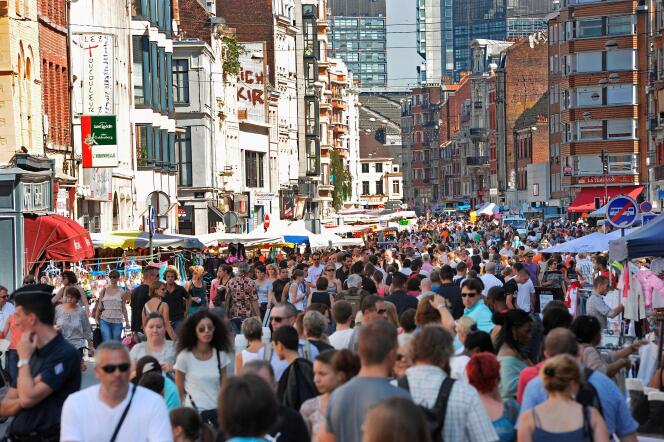 A la braderie de Lille, en septembre 2011. Chaque année, plus de 2 millions de visiteurs se pressent dans les rues de la capitale des Flandres pour cet événement.