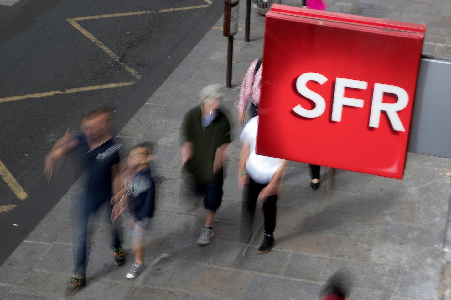 SFR perd encore des abonnés et finit son premier semestre dans le rouge