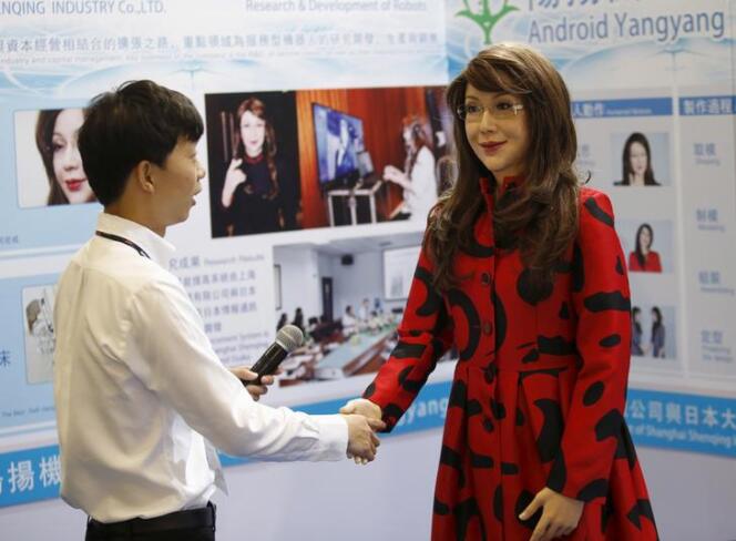 Le robot humanoïde Yangyang, lors de la Global Mobile Internet Conference, à Pékin, en avril 2015.