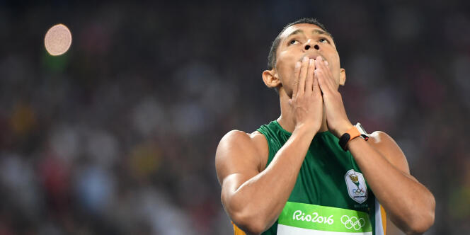 C’est le deuxième record du monde en athlétisme battu depuis le début des ces Jeux, après celui du 10 000 m féminin par l’Ethiopienne Almaz Ayana.