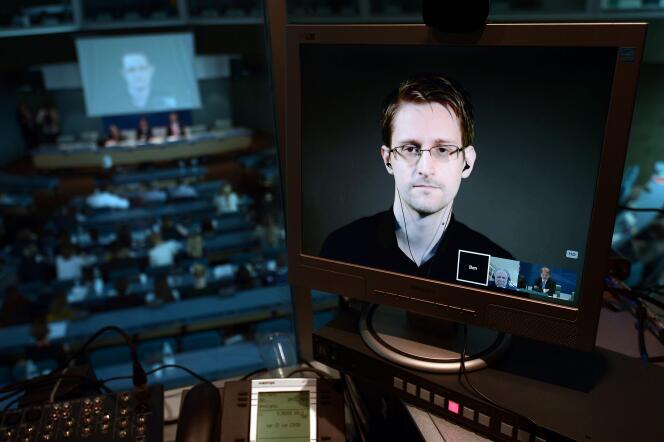 Visioconférence avec Edward Snowden au Conseil de l’Europe, à Strasbourg, le 23 juin 2015.