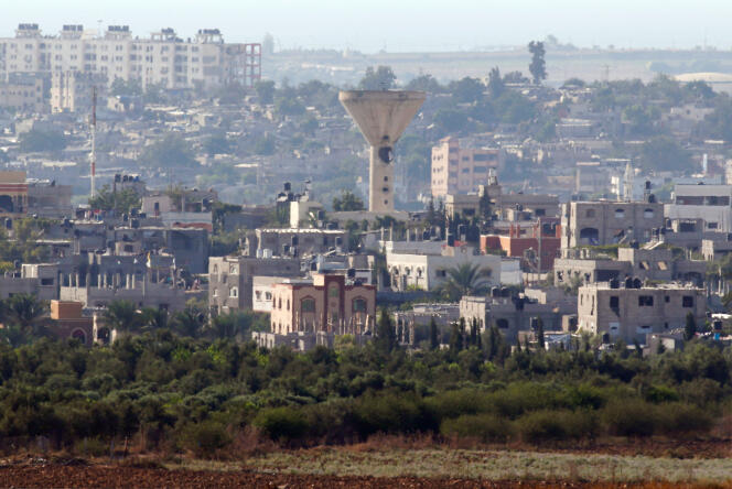Le quartier de Beit Hanoun, à Gaza, et son réservoir d’eau endommagé par des tirs israéliens dimanche 21 août, selon des sources au sein des services de sécurité gazaouis.