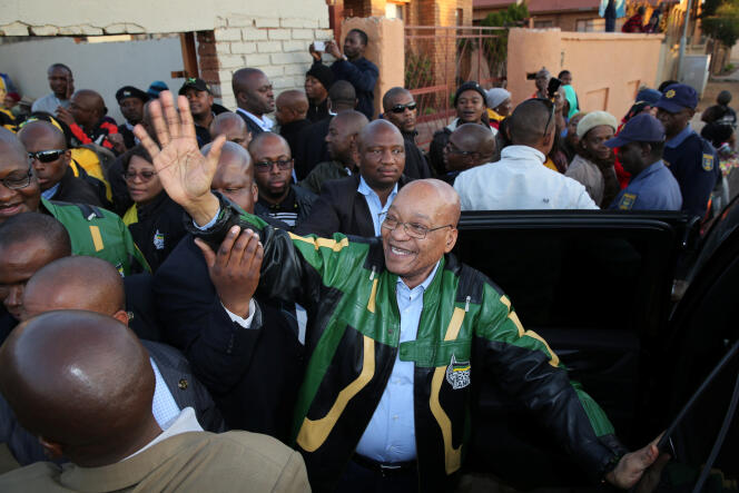 Le président sud-africain, Jacob Zuma, lors de sa campagne à Atteridgeville, en juillet.