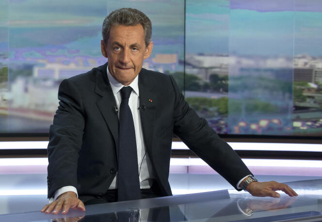 Nicolas Sarkozy lors de son interview sur TF1 à Paris le 24 août 2016.
