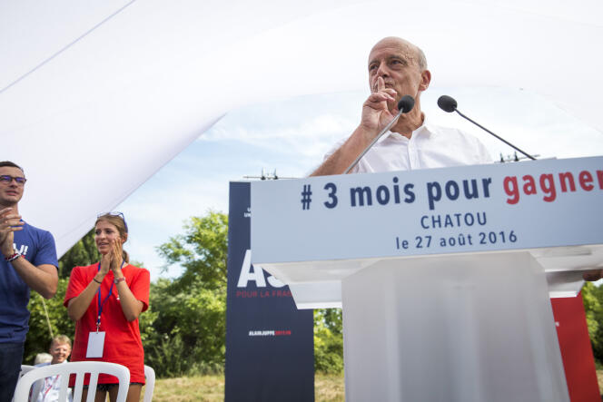 Alain Juppé, pendant son discours devant ses soutiens.