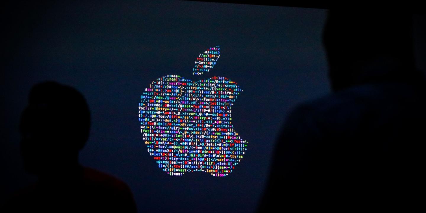bruxelles inflige a apple une amende record de 13 milliards d euros