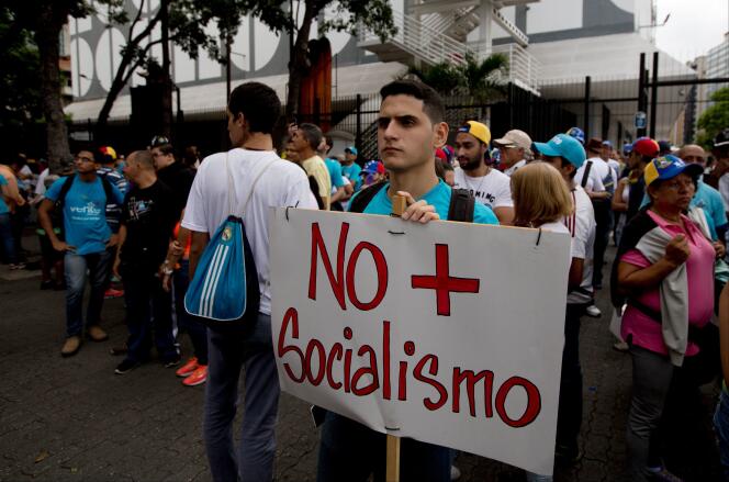 Manifestation contre le gouvernement socialiste de Nicolas Maduro, le 1er septembre à Caracas (Venezuela).