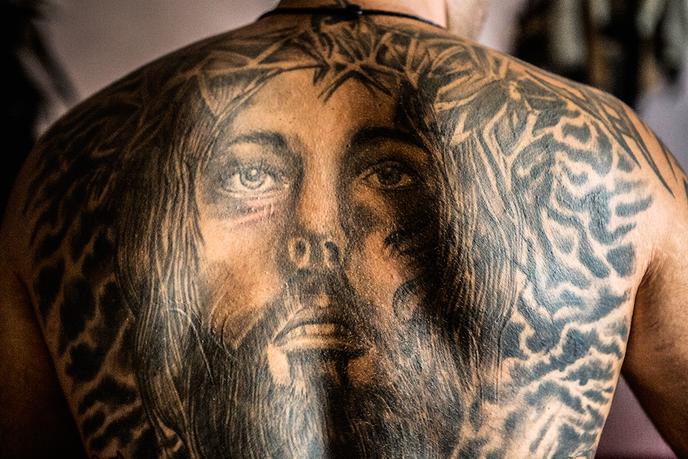 Au Liban Le Tatouage Religieux à La Mode Chez Les Chiites