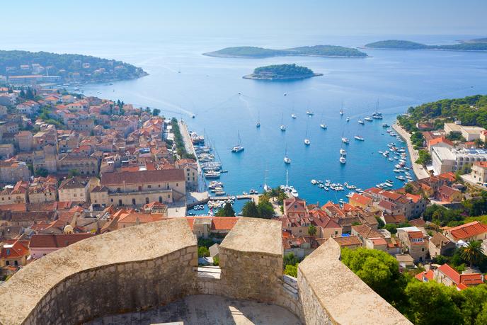 Prisée des touristes en été, la belle Hvar se vide en septembre.