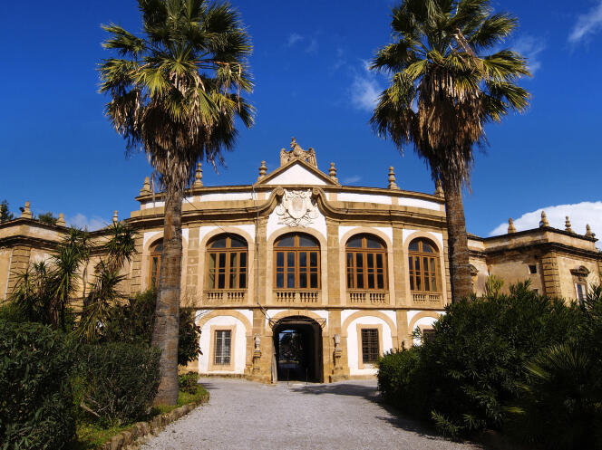 La Villa Palagonia, ou « Villa des monstres », abrite un bestiaire fantastique.