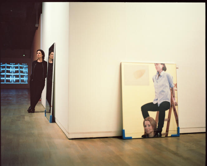 L’artiste Isabelle Cornaro a été invitée à sélectionner les huit artistes du prix de la Fondation d’entreprise Ricard 2016. Parmi les œuvres choisies : « Sick Selflessness » (2012), tableau de Will Benedict, et « Re: Wind Blows up » (2010), vidéo de Julien Crépieux.