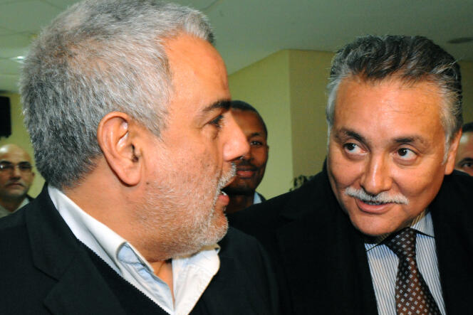 Le premier ministre islamiste Abdelillah Benkirane et l’actuel ministre de l’habitat Nabil Benabdellah, qui préside le Parti du progrès et du socialisme (PPS, gauche) à Rabat en 2011.