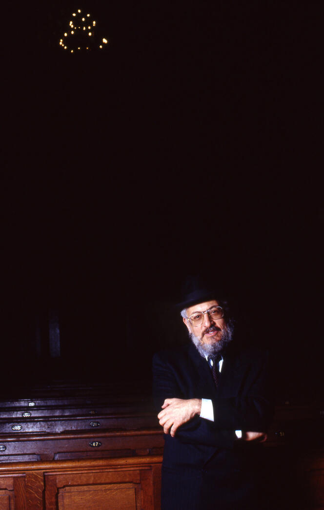 Le grand rabbin de France Joseph Haim Sitruk en 1996.