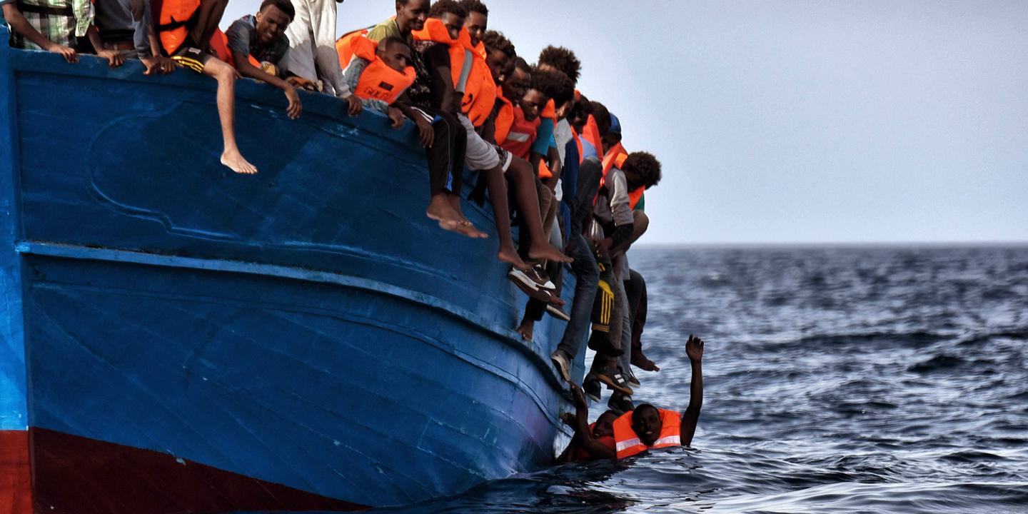 Plus de 5 600 migrants secourus lundi au large de la Libye