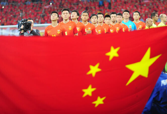 Lors du match pour les éliminatoires de la Coupe du monde 2018, entre la Chine et l’Iran, à Shenyang, le 6 septembre.