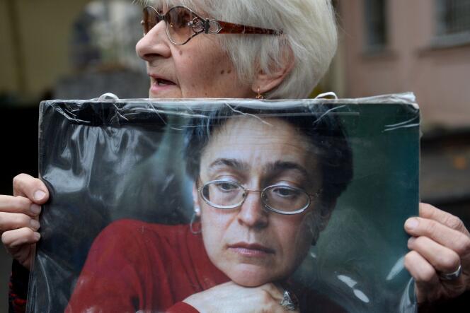 Lors d’un hommage à Anna Politkovskaïa, le 7 octobre à Moscou.
