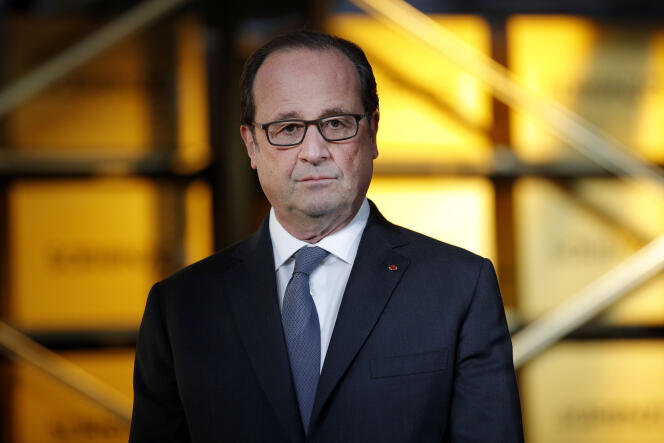 François Hollande avoue regretter d’avoir voulu inscrire la déchéance de nationalité dans la Constitution.